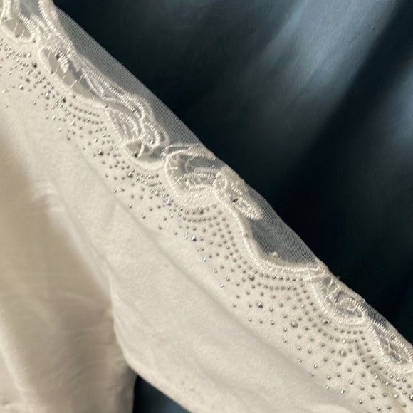 Tahari: Lace & embroidered sleeve Knit compression/natural stretch- Sweater- 3XL - Picture 8 of 16